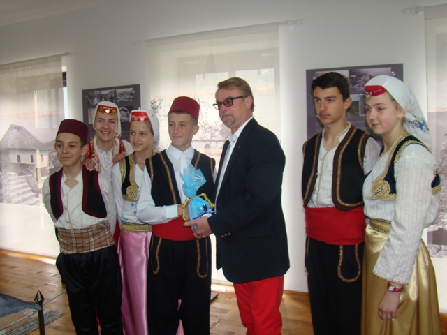 Gradonačelnik Hallsberga u društvu članova KUD